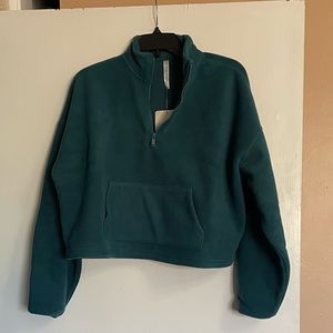 SOLD Fabletics All season cropped sweater, size small